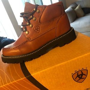 “Ariat” women’s lace up boots